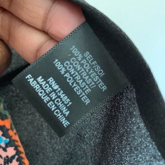 WAYF Paisley Side Slit Blouse Size Large - Picture 8 of 8